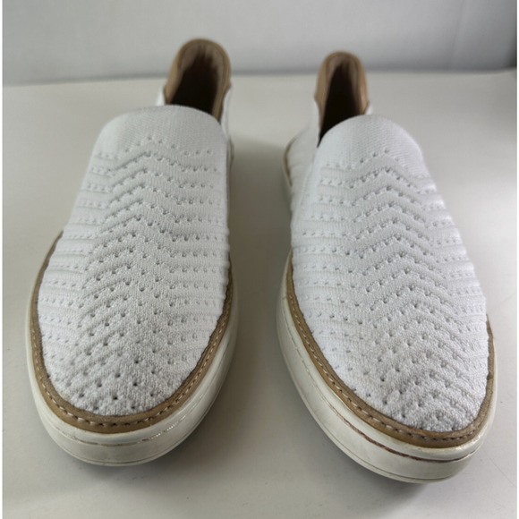 UGG Sammy Chevron Sneakers Slip On Walking Shoes White & Tan Women's Size 10 - Picture 3 of 16